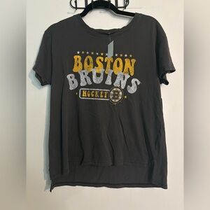 NWT Boston Bruins Womens Sz Small Gray Yellow Logo Short Sleeve Tee Shirt